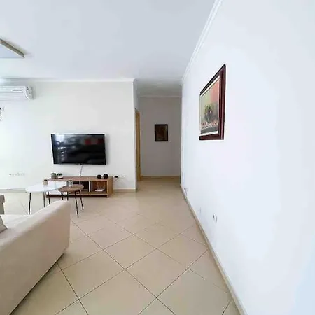 Central 1 Bedroom *